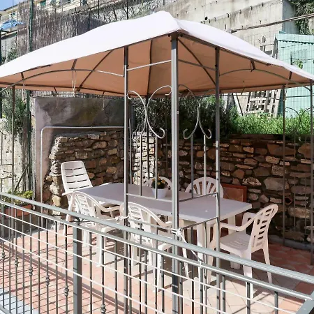 아파트 Casa Del Pozzo 230s